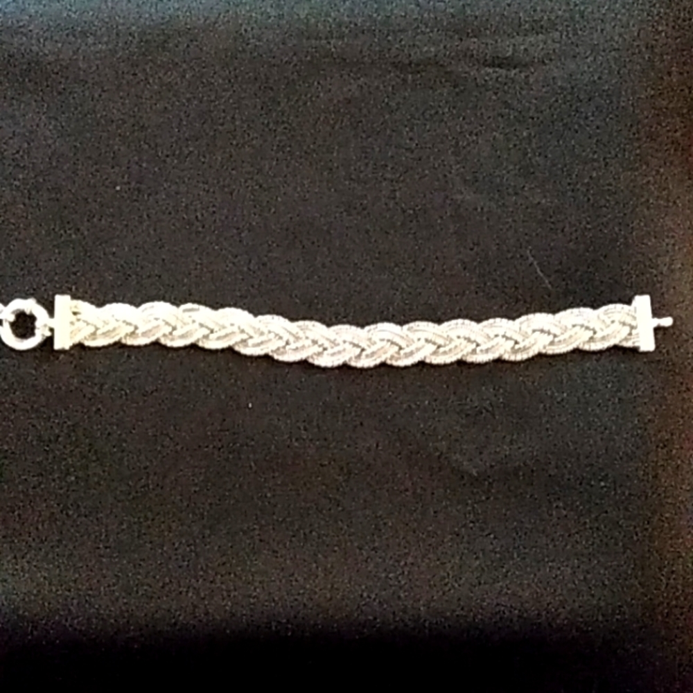 EUC heavy sterling braided & beautifully crafted bracelet. Ross Simons